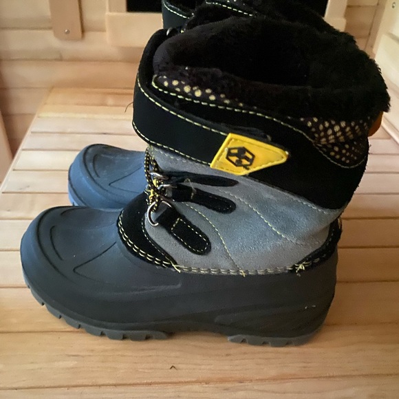 Khombu Snow Boots Size 2M - Picture 2 of 3